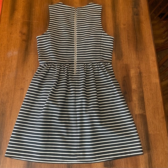 J. Crew Ponte Dress Medium Black and White Striped Fit & Flare Daybreak Mini zip - Picture 6 of 11